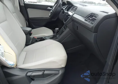 2021 Volkswagen Tiguan 2.0T Se/2.0T Se R-Line Black/2.0T Sel from USA, damaged, VIN 3VV3B7AX7MM076542